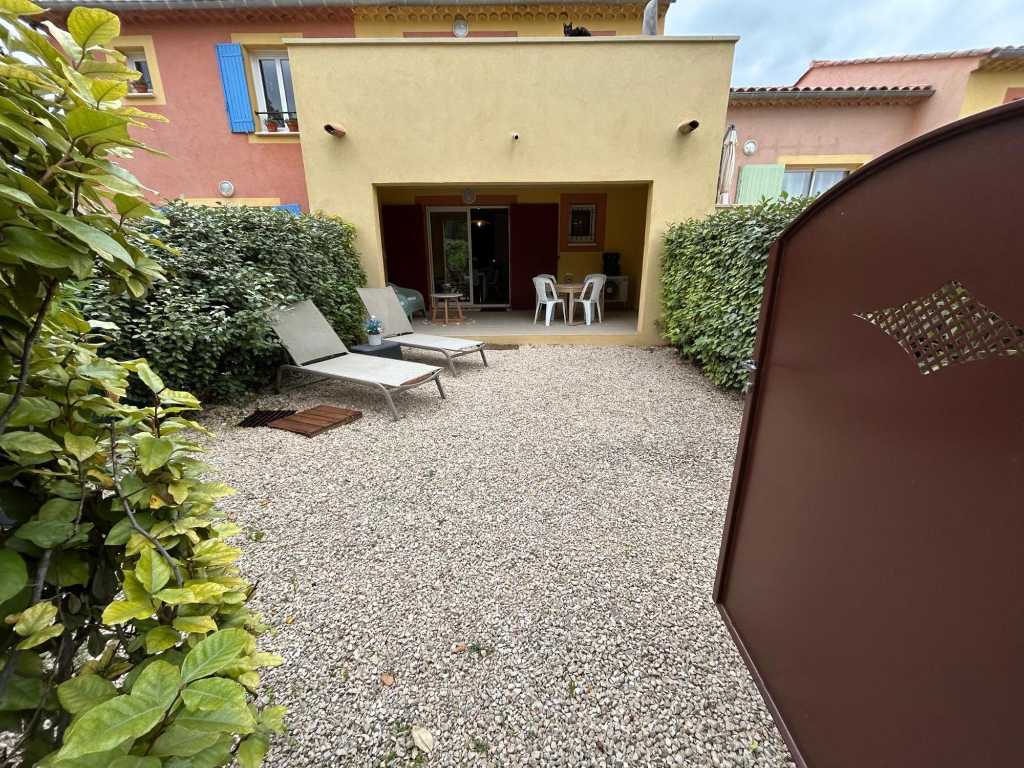 Eden En Luberon Διαμέρισμα Roussillon en Isere Εξωτερικό φωτογραφία